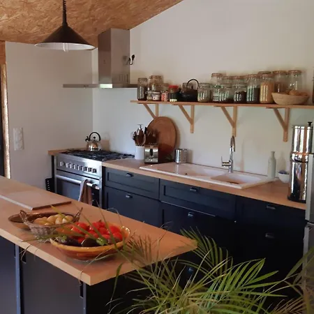 Chalet Isole En Pleine Foret Lespinassiere
